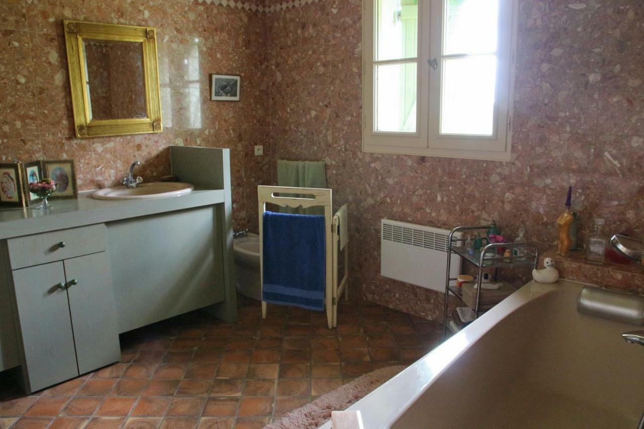 Chez Claire Bed and Breakfast Chamborand Exteriör bild