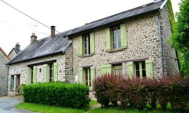 Chez Claire Bed and Breakfast Chamborand Exteriör bild